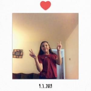 Meet your Posher, Mia